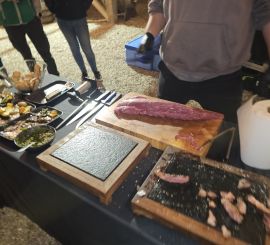 SALOON - Grilovanie steakov pre firmy